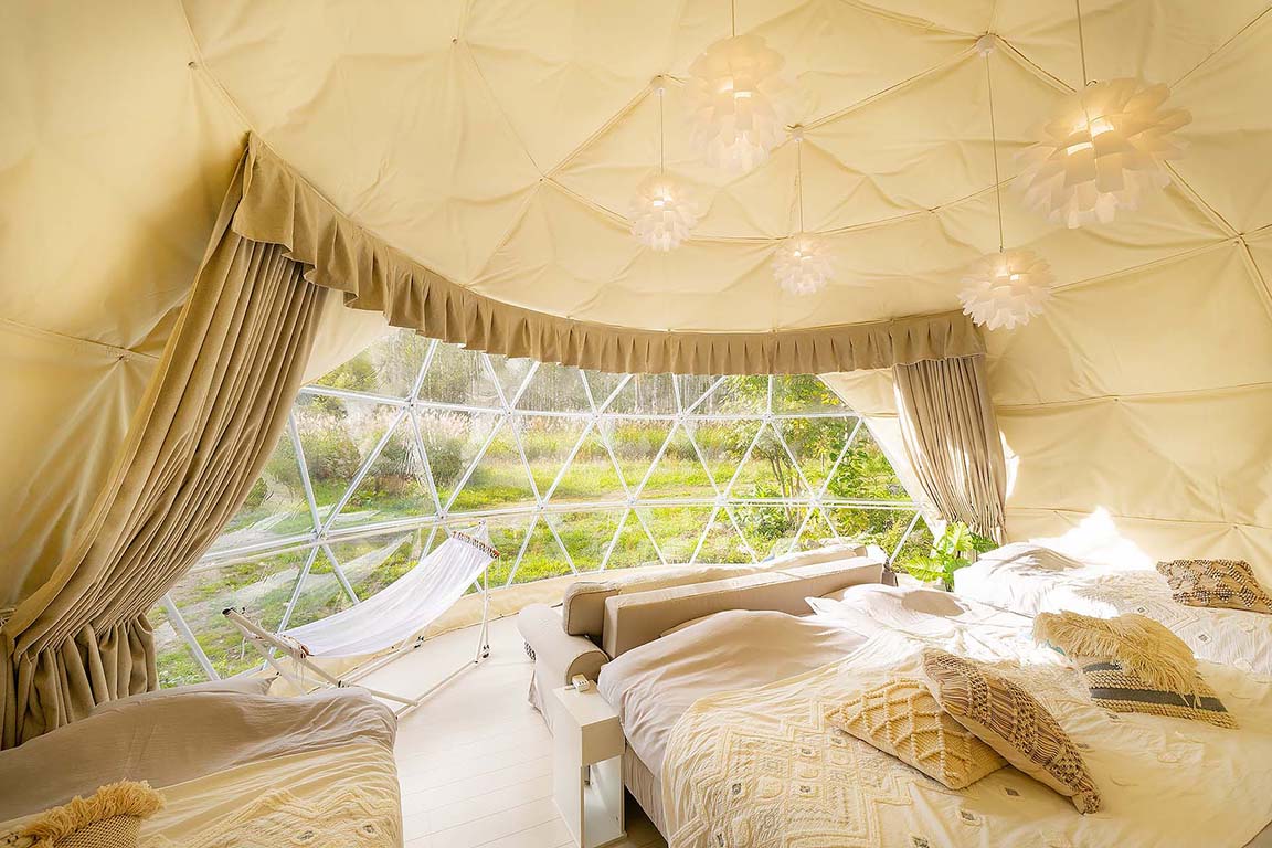 Spacious and pleasant Large Dome Tent